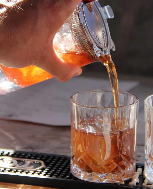 Start the night off right before the Vina Robles concert at Tin City Distillery. Grab a cocktail and enjoy the good vibes!