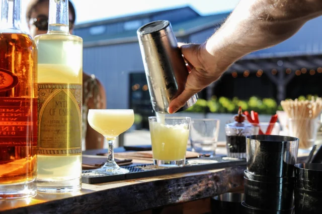 Who’s ready to clock out? Kick off Friday with great cocktails, friendly faces behind the bar, and good vibes all around!⁠