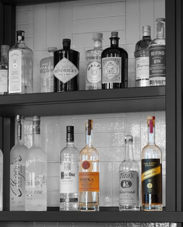 Go find us downtown Paso Robles!⁠
So many great spots to grab a cocktail with Tin City Spirits! 🍸✨ ⁠